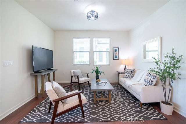Northridge, CA 91324,19513 Herringbone DR