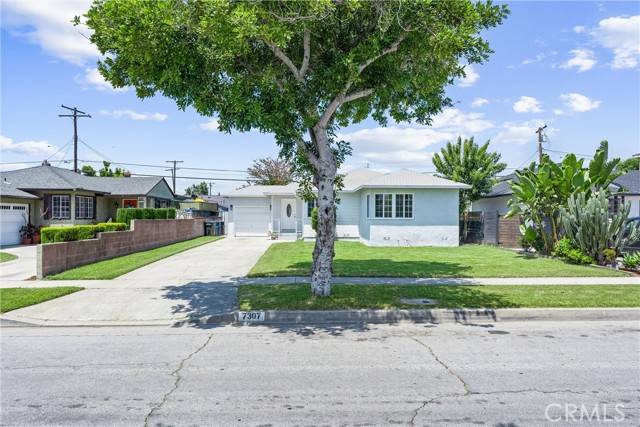 Pico Rivera, CA 90660,7307 Loch Alene AVE