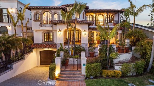 Corona Del Mar, CA 92625,445 Isabella