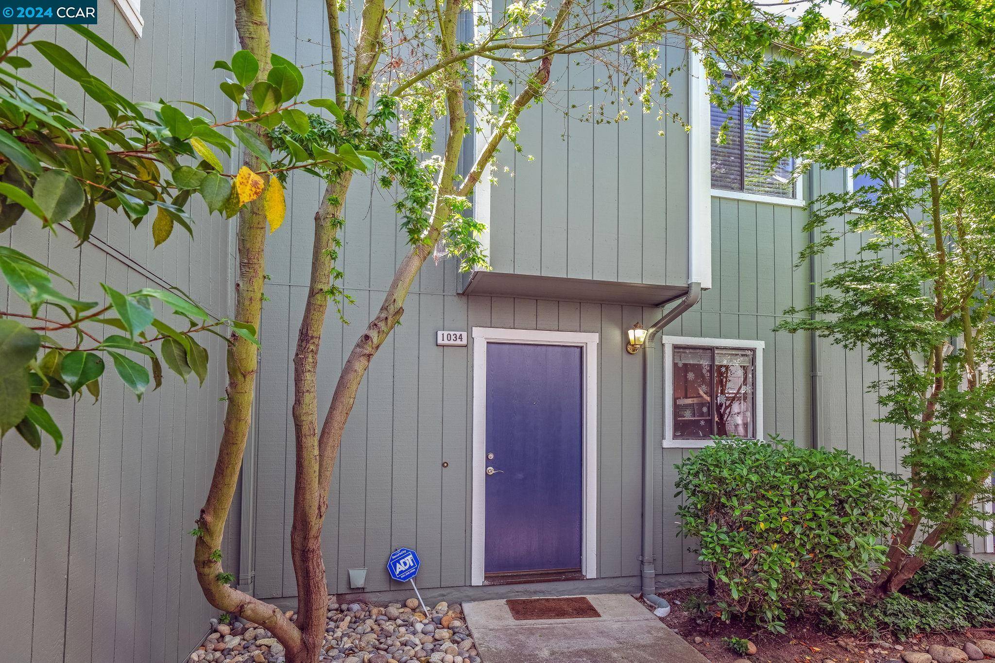 Martinez, CA 94553,1034 Maywood Ln 7