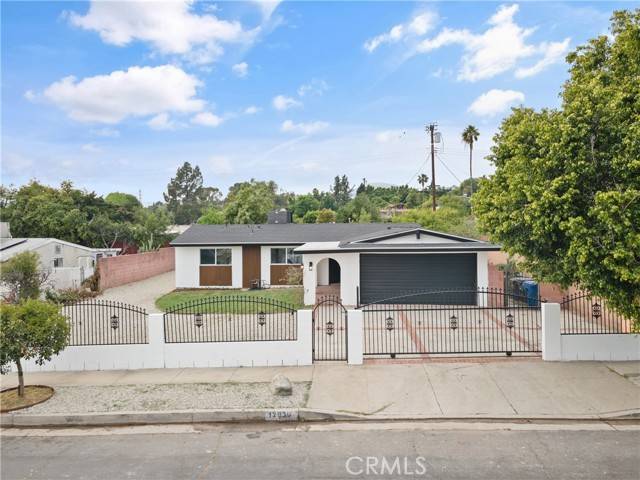 Sylmar, CA 91342,12939 Newton ST