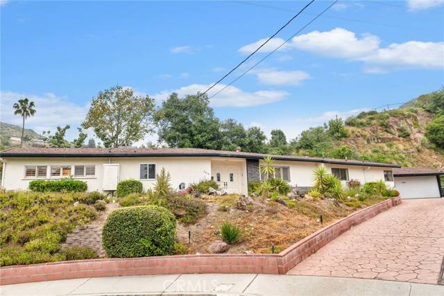 Glendale, CA 91208,2414 Las Positas RD