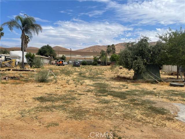 Jurupa Valley, CA 92509,3865 Ln Fox Tail