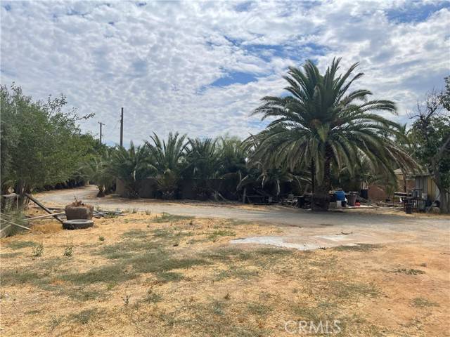 Jurupa Valley, CA 92509,3865 Fox Tail LN