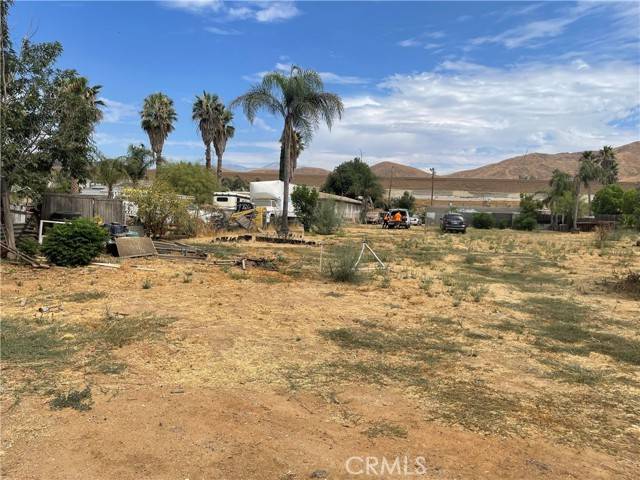 Jurupa Valley, CA 92509,3865 Fox Tail LN