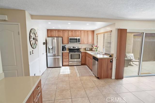 Chatsworth, CA 91311,22560 Jeffrey Mark CT 2