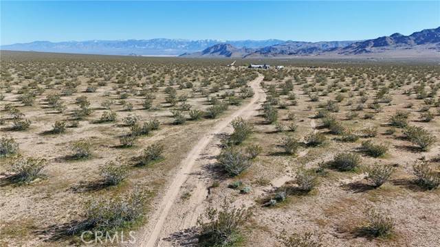 Lucerne Valley, CA 92356,21402 Meander RD