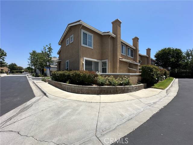 Saugus, CA 91350,25407 Great Lake CT