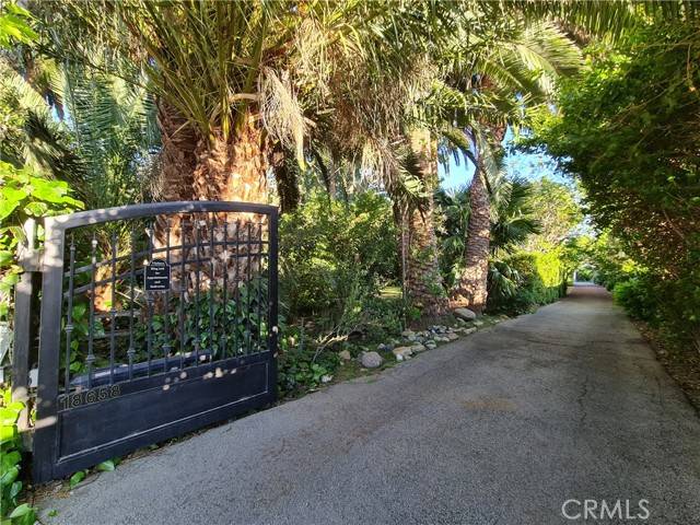 Northridge, CA 91324,18658 Chase ST