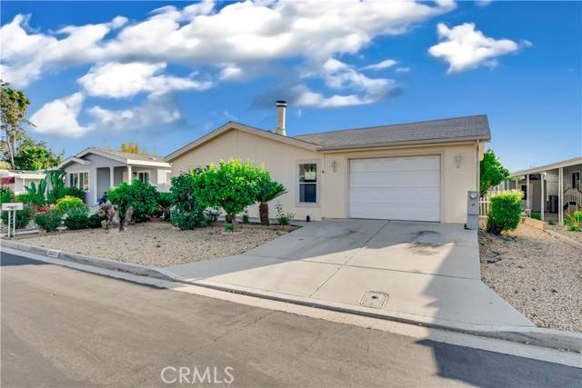 Murrieta, CA 92563,38211 Camino Cinife