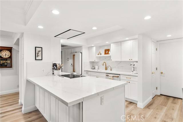 Newport Beach, CA 92663,5 Canal CIR