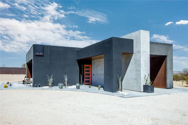 Joshua Tree, CA 92252,6640 Mount Shasta AVE