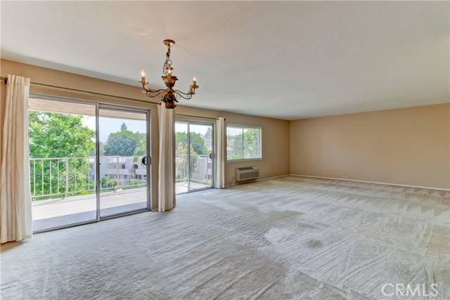 Laguna Woods, CA 92637,2396 Via Mariposa 3H