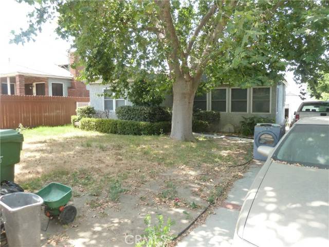 Sylmar, CA 91342,13384 Foothill BLD