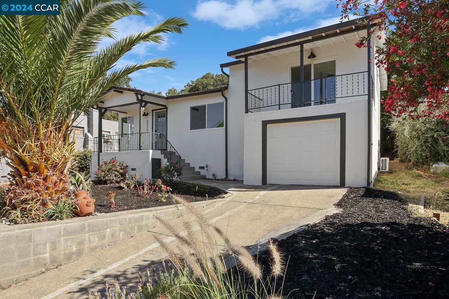 Martinez, CA 94553,2215 Scenic AVE