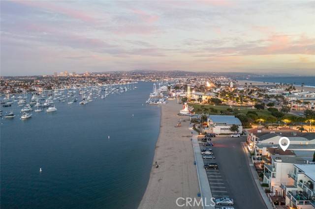 Newport Beach, CA 92663,1811 W Bay AVE