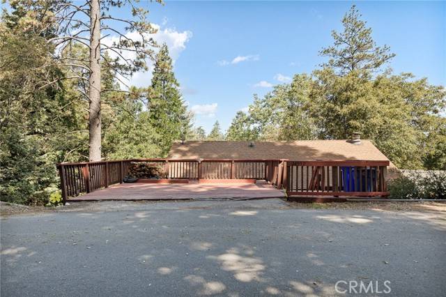 Crestline, CA 92325,24552 Geneva