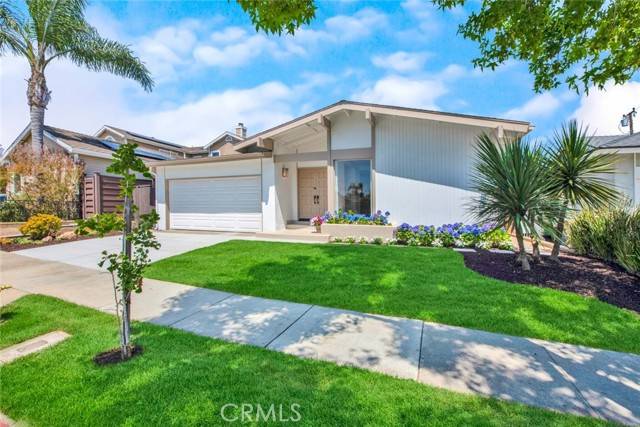 Seal Beach, CA 90740,620 Sandpiper DR