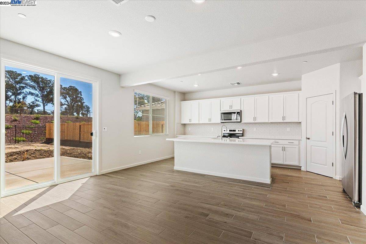 Richmond, CA 94806,4180 Markovich Ct