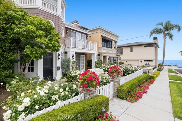 Corona Del Mar, CA 92625,210 Narcissus AVE