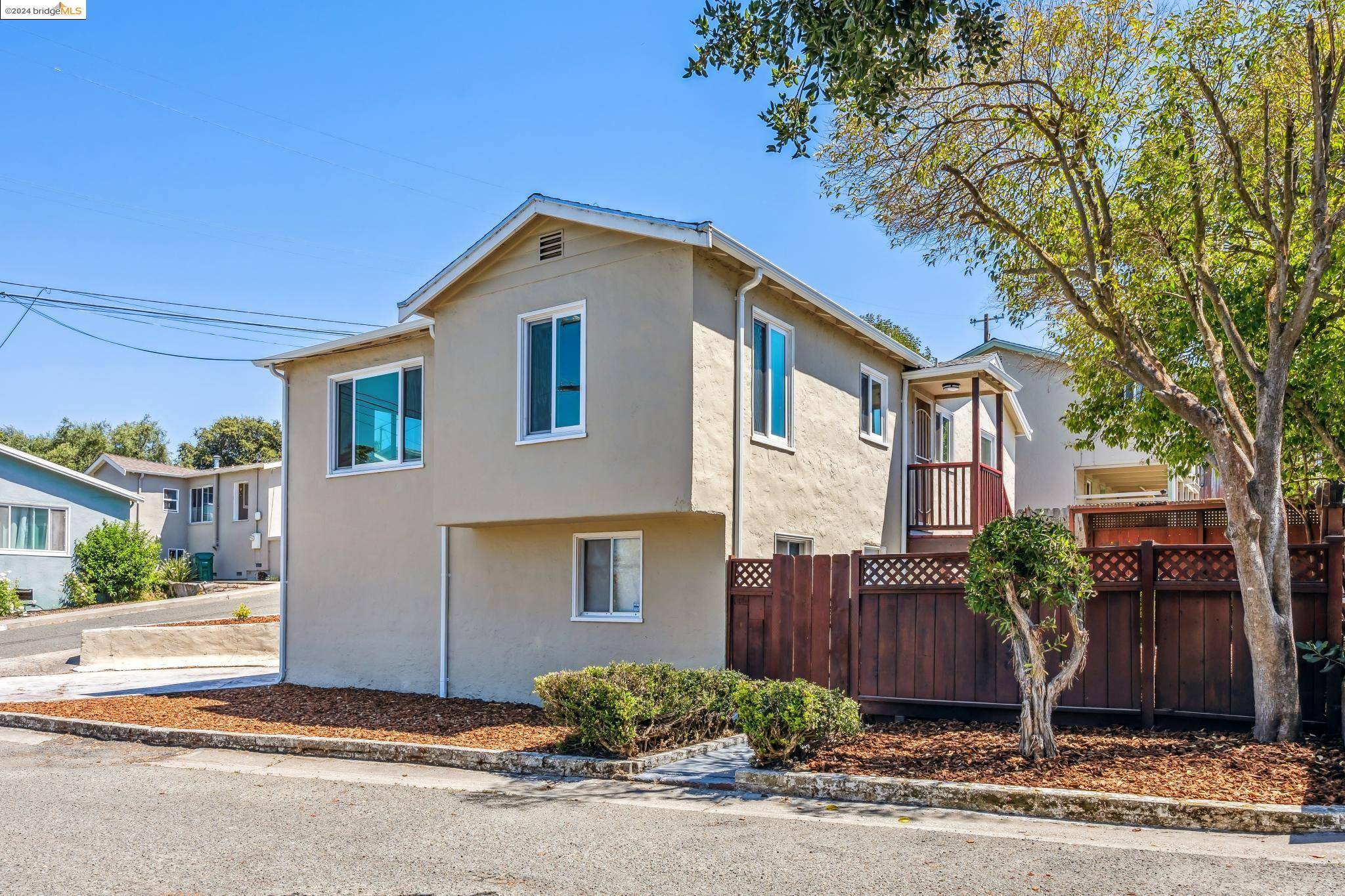 Pinole, CA 94564,707 Smith Ave