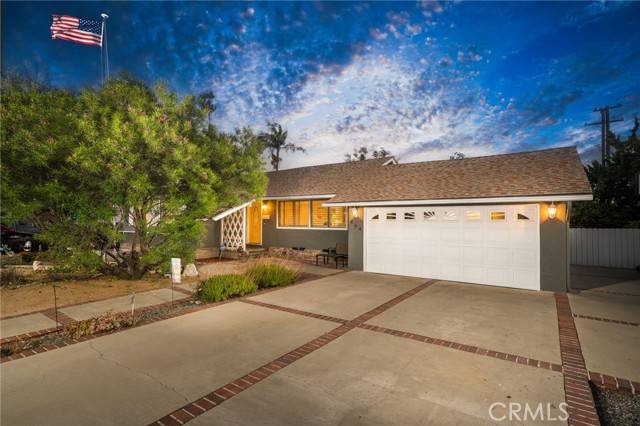 Claremont, CA 91711,464 Cinderella DR