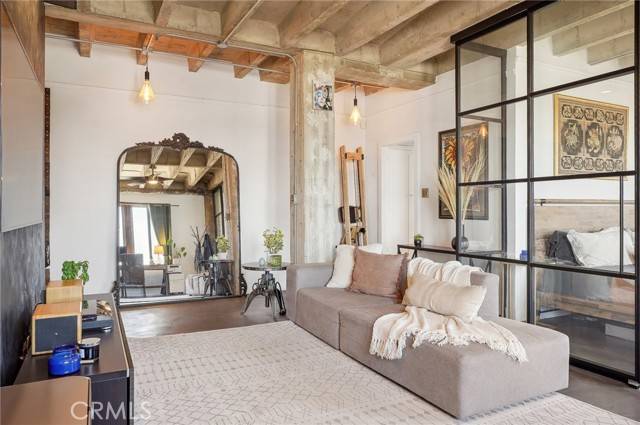 Long Beach, CA 90802,315 W 3rd ST 804