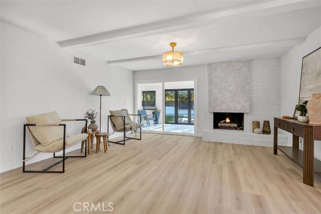 Chatsworth, CA 91311,10859 Brookfield RD