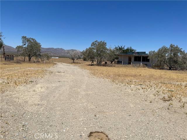 Lucerne Valley, CA 92356,17420 Meridian RD