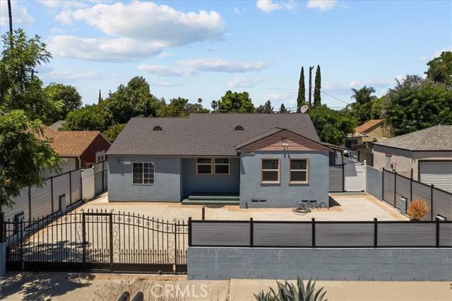 Panorama City, CA 91402,8017 Noble AVE