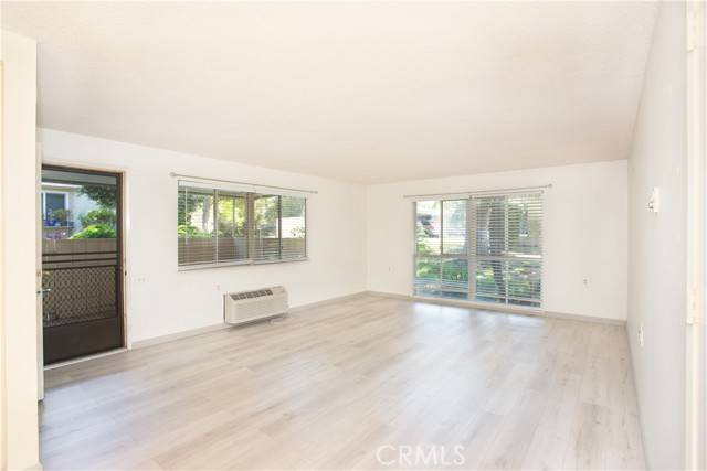 Laguna Woods, CA 92637,211 Avenida Majorca B