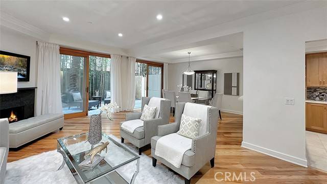 Beverly Hills, CA 90210,411 N Oakhurst DR 102