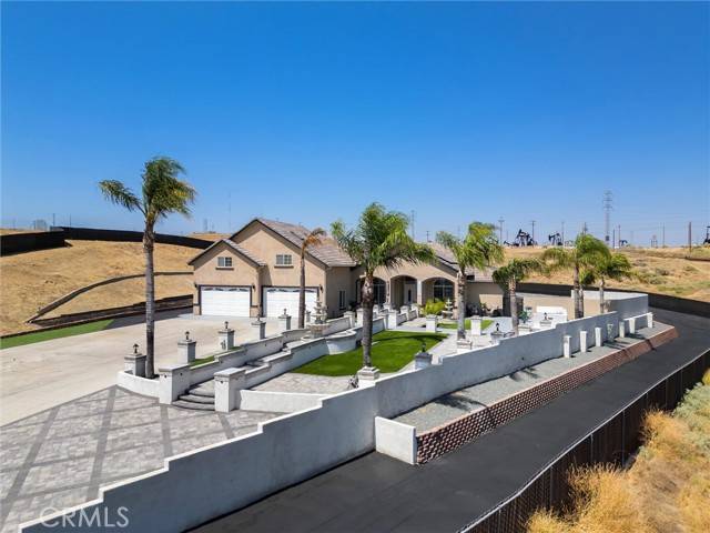 Bakersfield, CA 93308,5059 N Hills DR