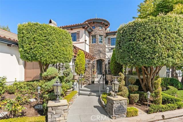 San Juan Capistrano, CA 92675,30792 Via Conquista