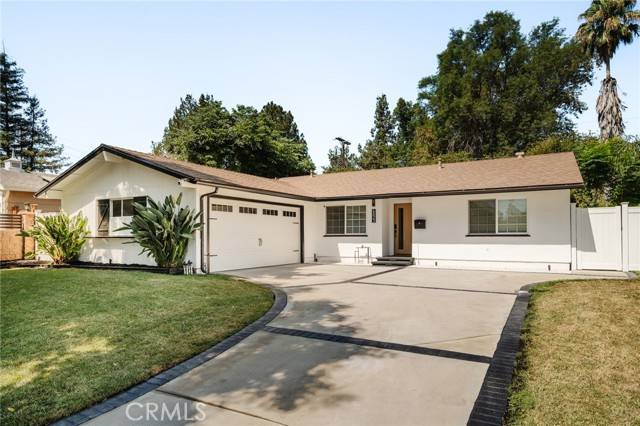 West Hills, CA 91307,6823 Sale AVE