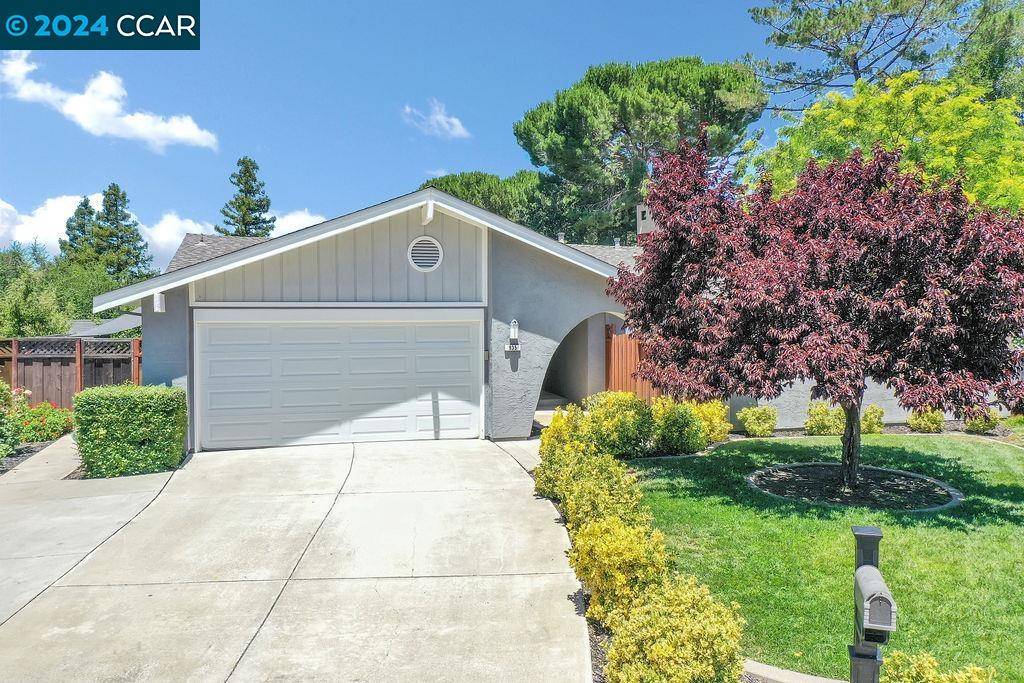 Martinez, CA 94553-4647,935 Center CT