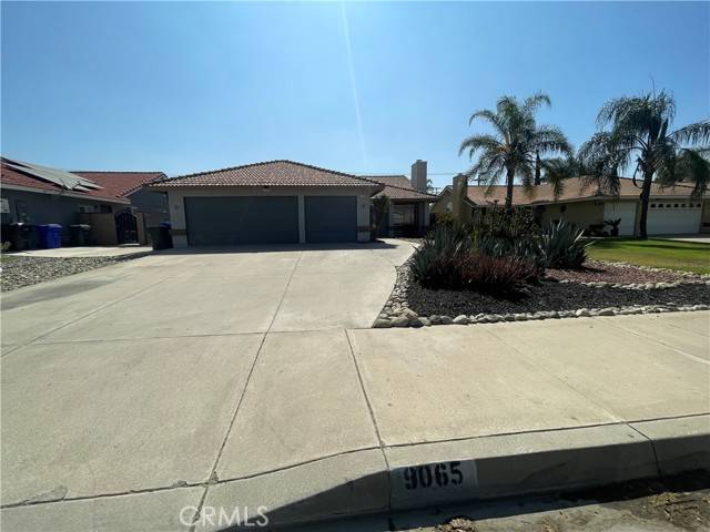 Fontana, CA 92335,9065 Raffia LN