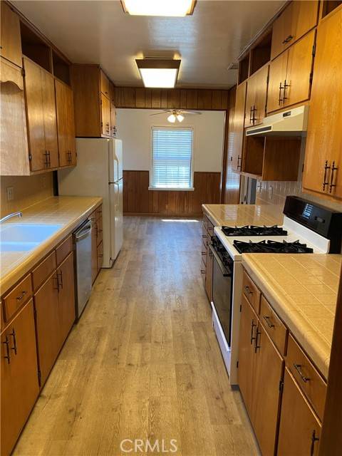 Long Beach, CA 90808,5863 E Pavo ST