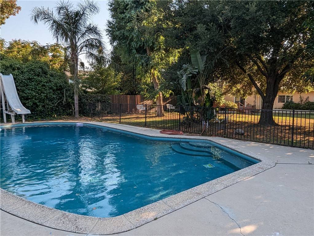 Chatsworth, CA 91311,10464 Andora AVE