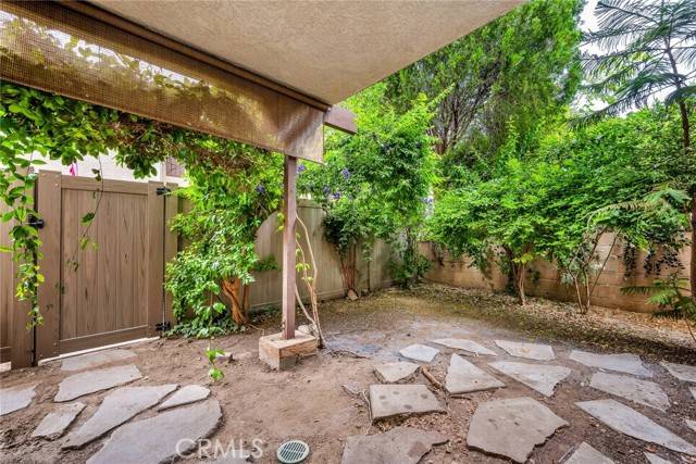 Chatsworth, CA 91311,10341 Canoga AVE 7