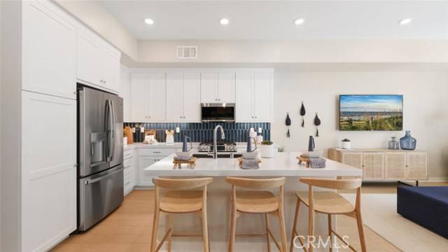 Montebello, CA 90640,1788 Hollyleaf TER