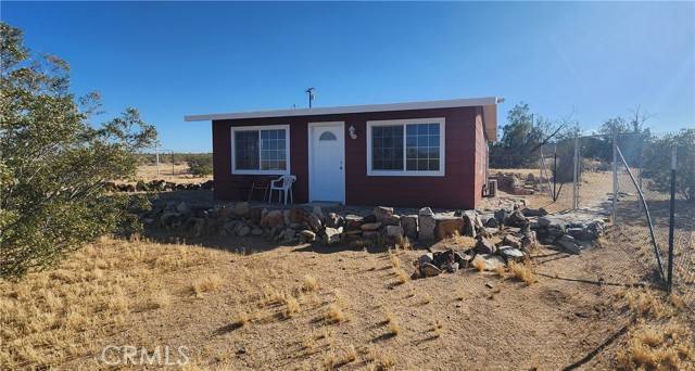 Landers, CA 92285,3839 Acoma TRL