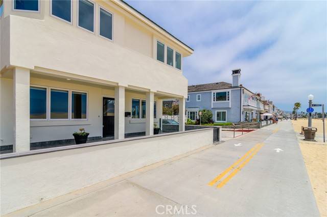 Newport Beach, CA 92661,600 W Oceanfront