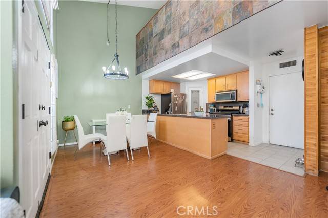 Paramount, CA 90723,7021 Alondra BLD 8