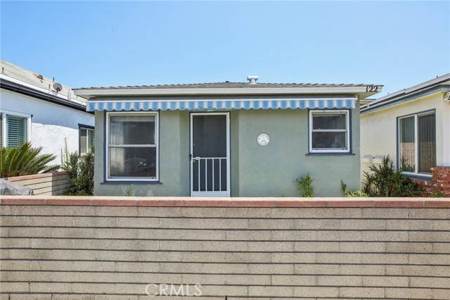 Newport Beach, CA 92663,122 29th ST