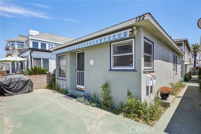 Newport Beach, CA 92663,122 29th ST