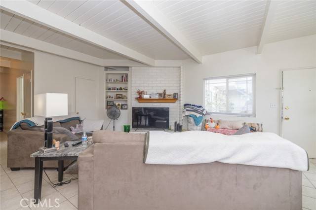 La Verne, CA 91750,3458 Columbia DR