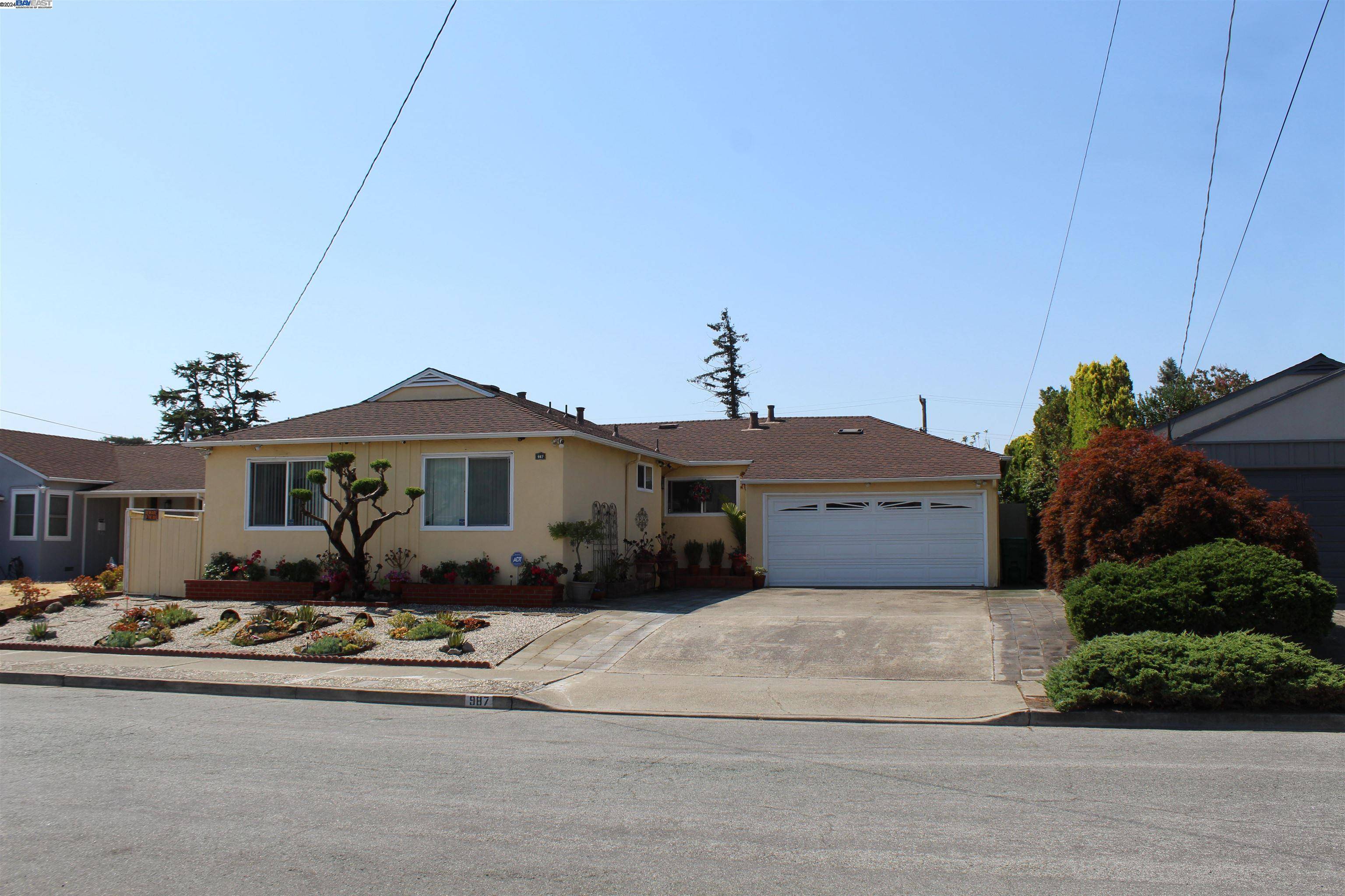 San Leandro, CA 94578,987 Castle St