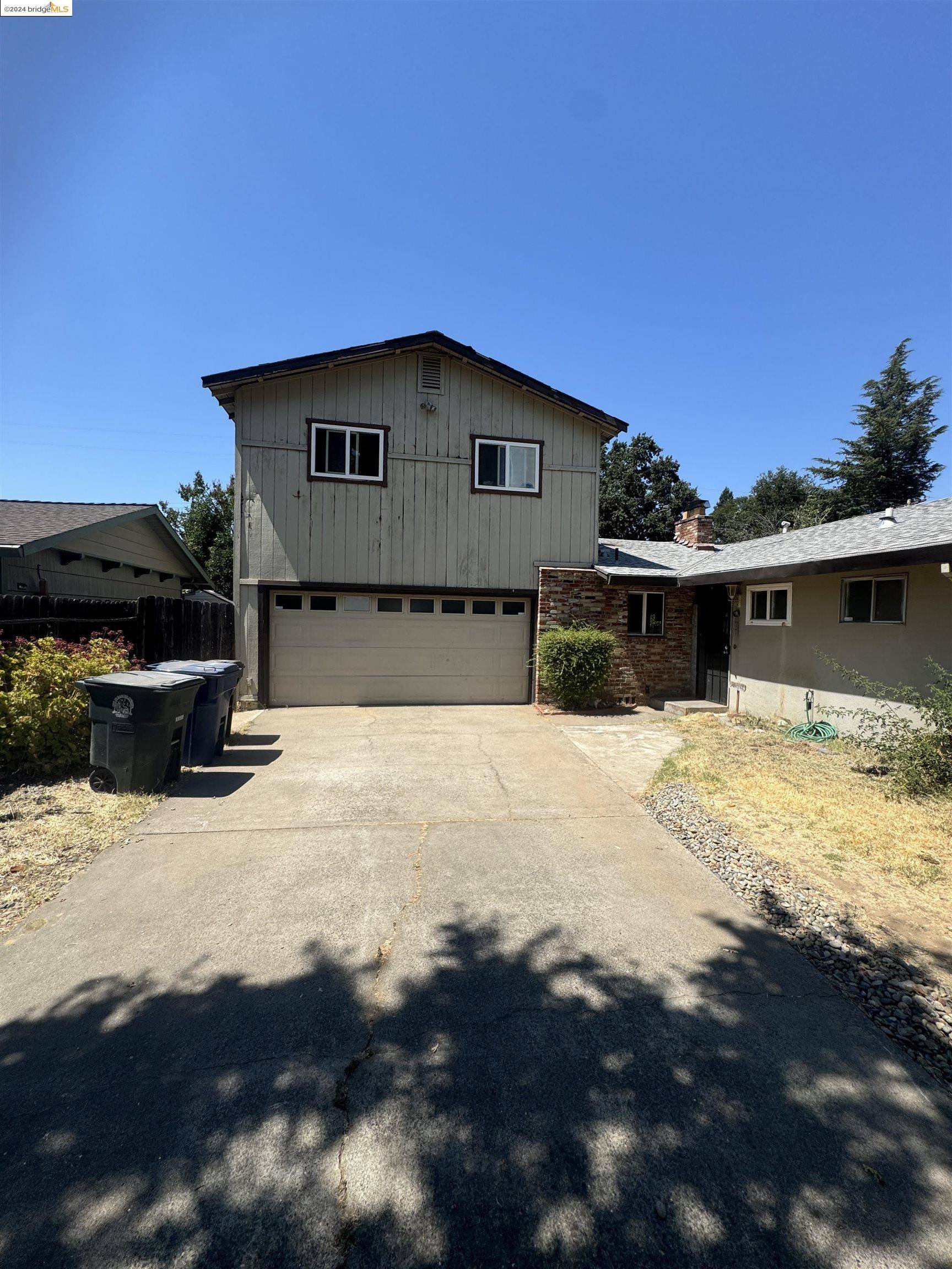 Rancho Cor, CA 95670,2736 Los Amigos DR