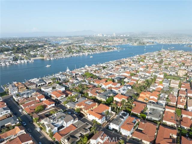 Newport Beach, CA 92663,202 Via Palermo